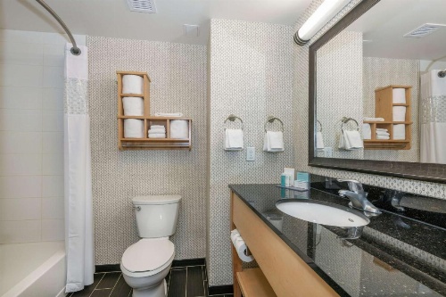 Hampton Inn By Hilton & Suites Raleigh Crabtree Valley image 16