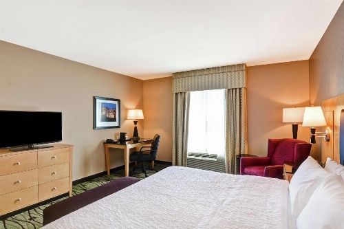 Hampton Inn By Hilton & Suites Raleigh Crabtree Valley image 3