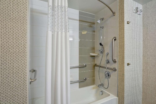 Hampton Inn By Hilton & Suites Raleigh Crabtree Valley image 36