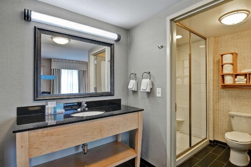 Hampton Inn By Hilton & Suites Raleigh Crabtree Valley image 41